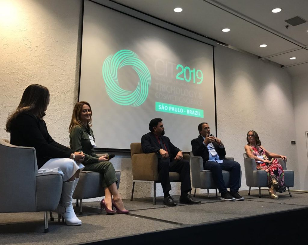 Congresso Internacional de Tricologia 2019 — equipe Folyic